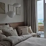 55 Z Widokiem Na Jezioro Апартаменты Гижицко