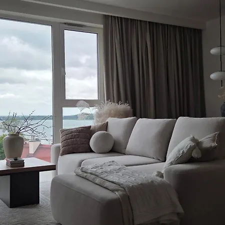 55 Z Widokiem Na Jezioro דירה