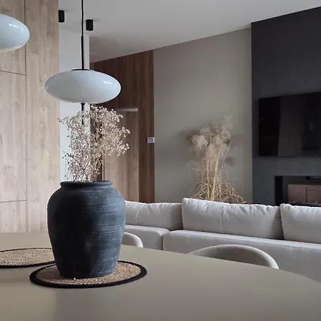 55 Z Widokiem Na Jezioro דירה